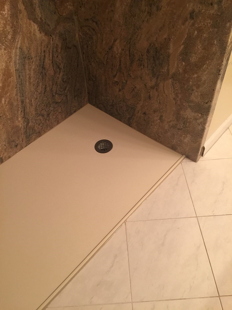Bathroom Remodeling - Roll-in Showers Photo 3